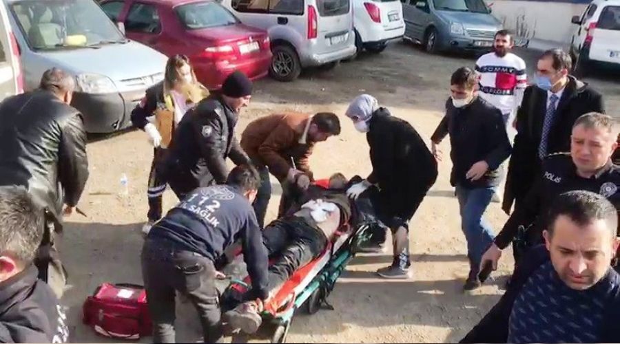 Önce tanımadığı kadını, sonra kendisini bıçakladı