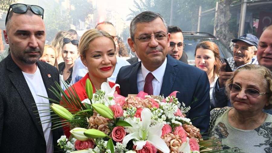 zgr zel: Ekibimizde sadece gen ve yeni yzler olacak