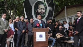 �zg�r �zel, �stanbul'da "On Muharrem Orucu Program�"na kat�ld�