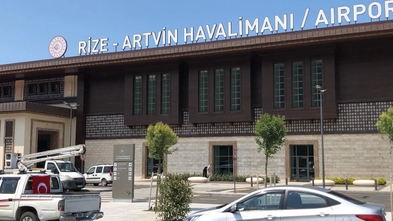 Rize-Artvin Havalimanı 2023'te 1.2 milyon yolcuya hizmet verdi