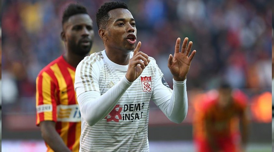 Robinho imzay atyor