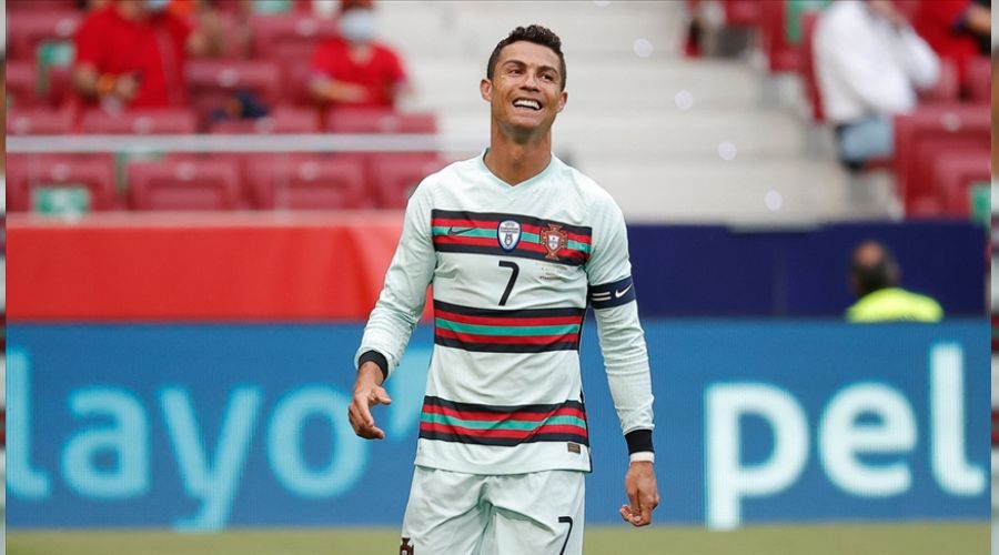 Ronaldo y�llar sonra Manchester United'a d�nd�