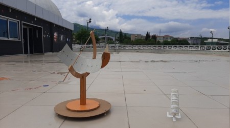Saatin atasına dijital torun