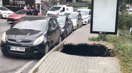 Şişli'de kaldırım çöktü, çukura düşen kadın yaralandı