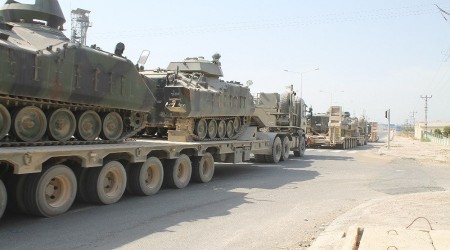 Tanklarımız Yunanistan sınırına kaydırılıyor