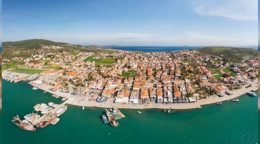 Tatil beldesi Edremit'te koronavir�s vakalar� artt�