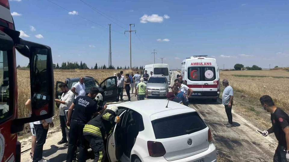 Tekirda�'da feci kaza: 1'i a��r 2 yaral�