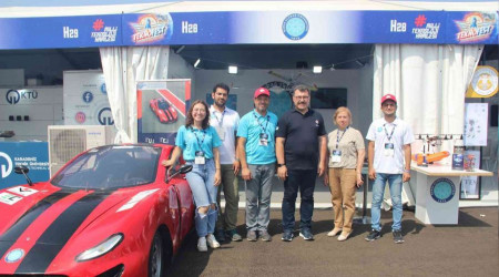 TEKNOFEST'teki BUÜ standına büyük övgü