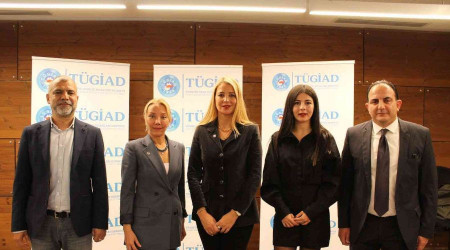 TÜGİAD'dan bin öğrenciye dijital eğitim bursu