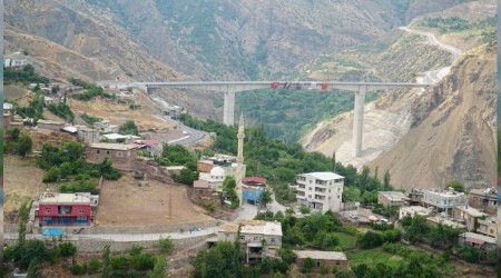 Türkiye'nin en yüksek köprüsü açılıyor
