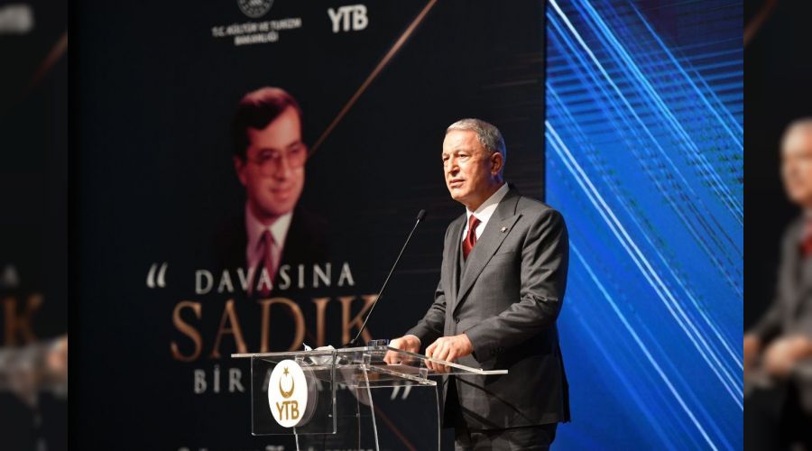 "Yunanistan, kuzu postuna b�r�n�yor"