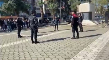 Zeybek oynayarak kutladılar