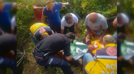 Zonguldak'ta mağaraya düşen kişi ekiplerce kurtarıldı