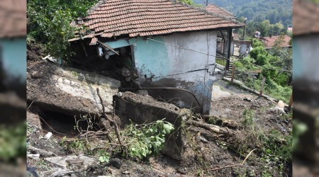 Zonguldak'ta sağanak hasar bıraktı