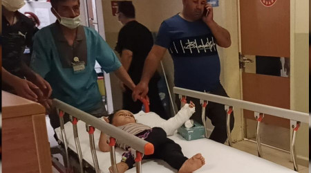 3 yaşındaki çocuk balkondan düştü