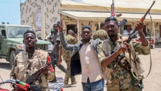 Afrika Birliği, Sudan'daki tarafları savaşı sonlandırmaya çağırdı