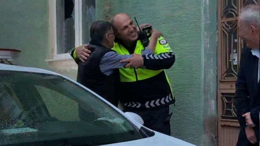 Alkoll� s�r�c� polise sar�larak bayramla�t�