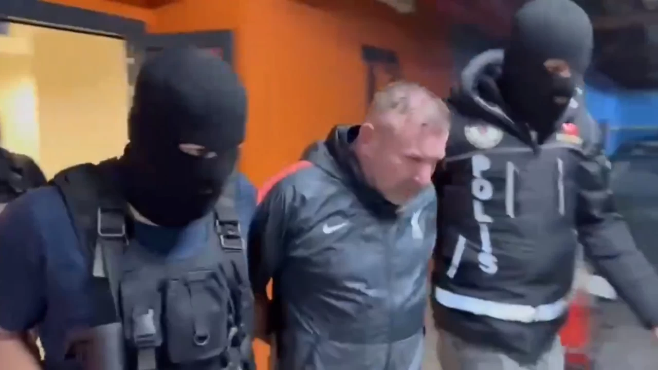 Almanya tarafından kırmızı bültenle aranan Eric Schroeder İstanbul'da yakalandı