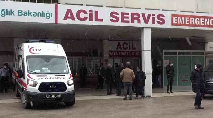 Amasya'da doktor doktoru darbetti