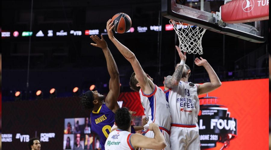 Anadolu Efes'e a��r misafir