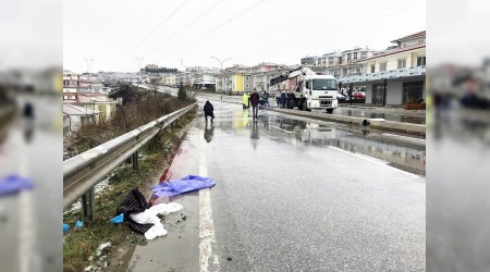 Araçtan fırlayan kız ölüme uçtu