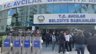 Avcılar Belediyesi'ne yönelik yürütülen ihaleye fesat karıştırma soruşturması kapsamında 4 ilde eş zamanlı operasyon düzenlendi. Operasyonda 13 şüpheli gözaltına alındı