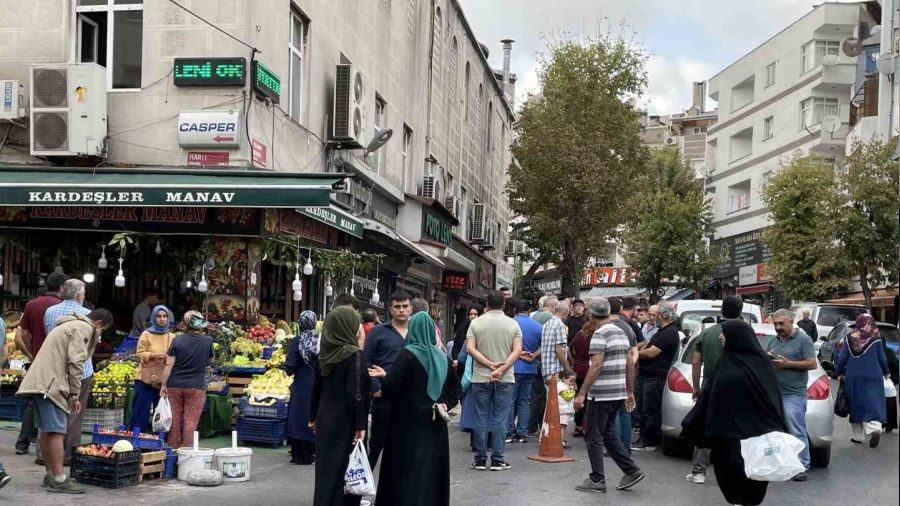 Bah�elievler'de bir kuyumcu emanet olarak toplad��� alt�nlarla ortadan kayboldu