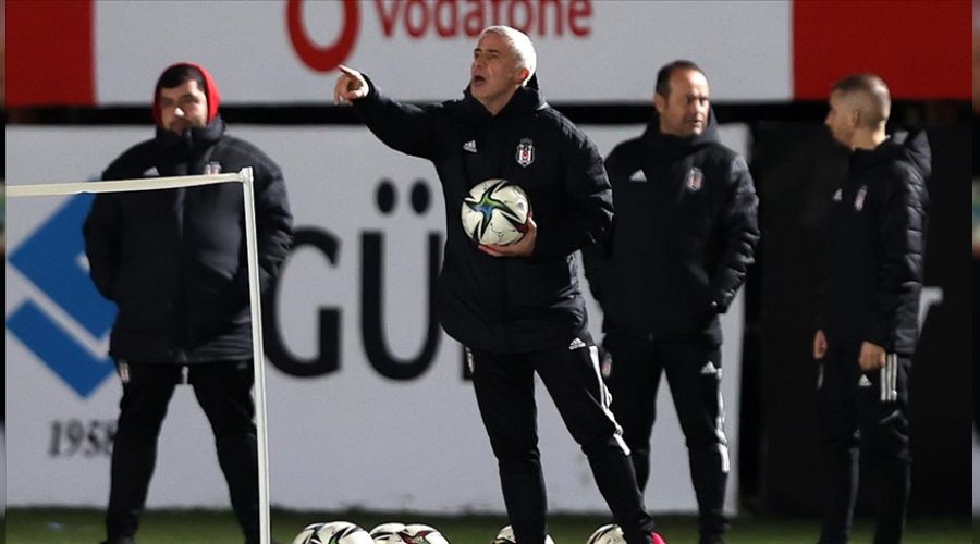 Beşiktaş Önder Karaveli ile ayağa kalktı