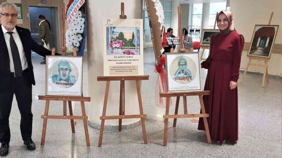 Bu sergide bakteriden resimler yer al�yor