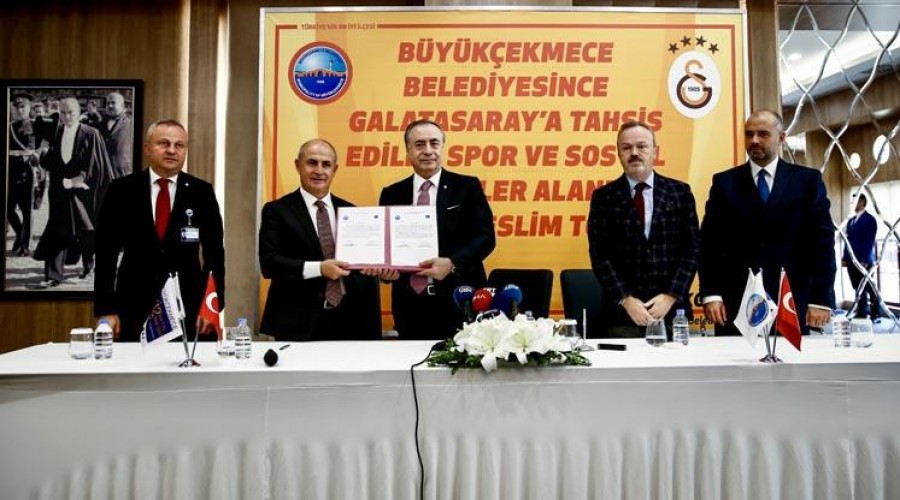 B�y�k�ekmece'de Galatasaray'a arazi