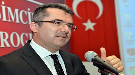 Vali Memi: oban deil, sr yneticisi