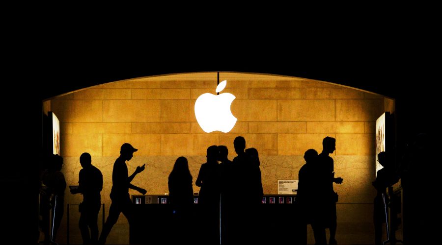 Dünyada piyasa değeri 3 trilyon dolara ulaşan ilk şirket Apple