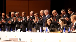 Dursun �zbek'in listesine girmek i�in birbirine girdiler