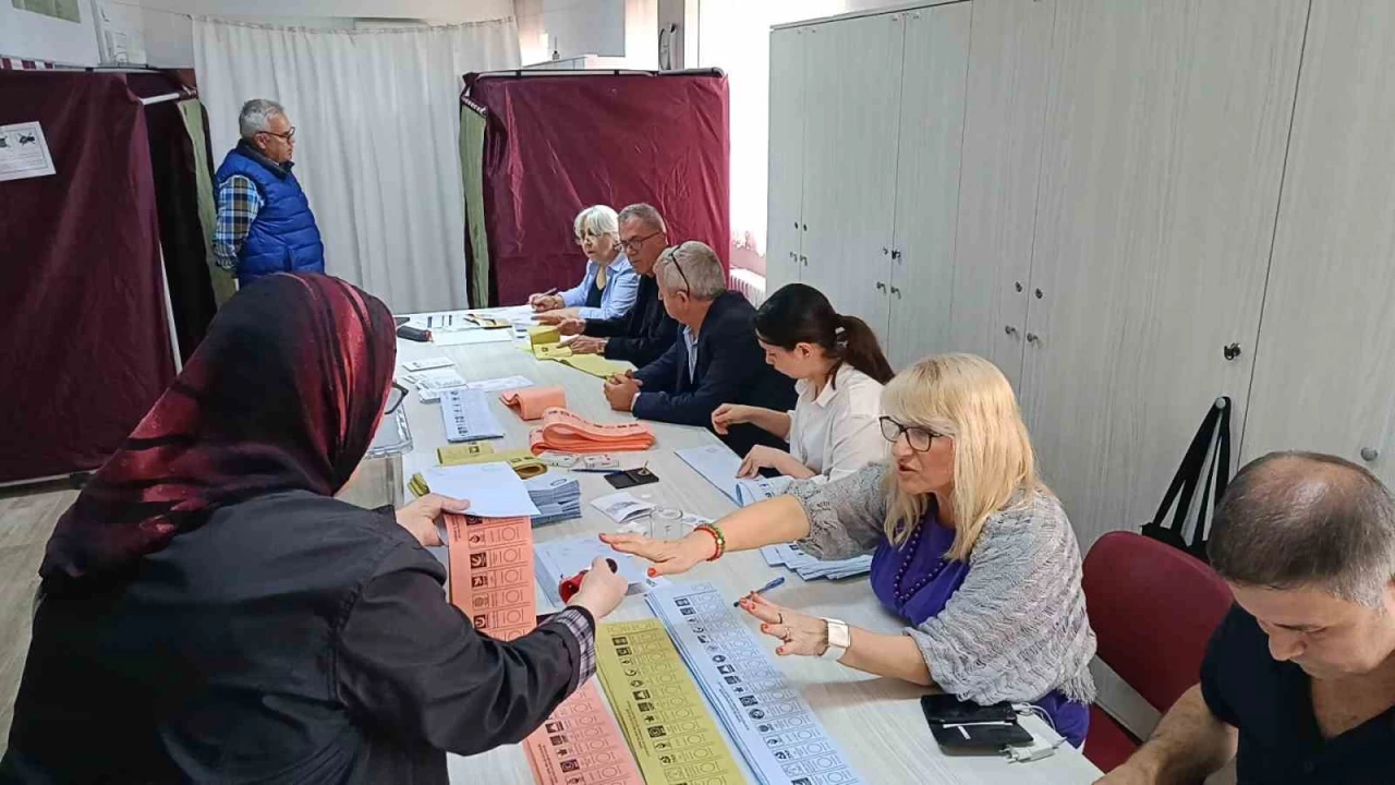 Edirne'de oy verme işlemi başladı