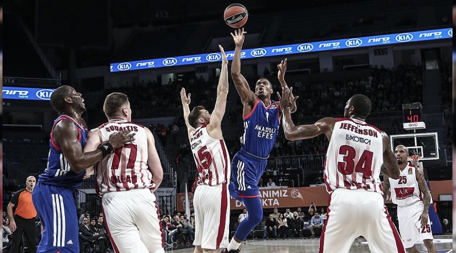 Efes, zor deplasmana gidiyor