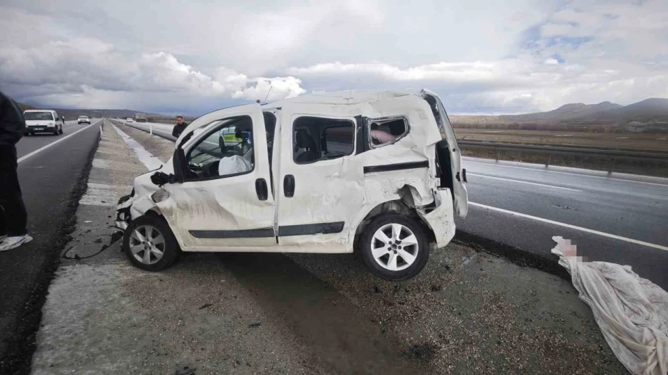 Emniyet kemerini takmayan s�r�c� ara�tan f�rlad�