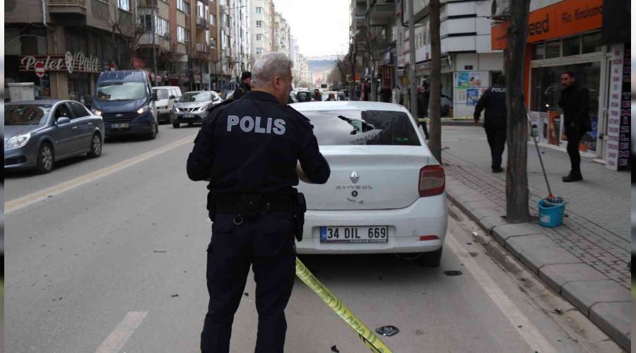 Eskişehir'de silahlı ve sopalı kavga: 2 yaralı