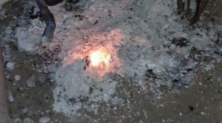 Evrakları yakarken yakalandılar
