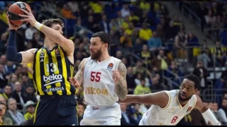 Fenerbahçe evinde farklı mağlup oldu