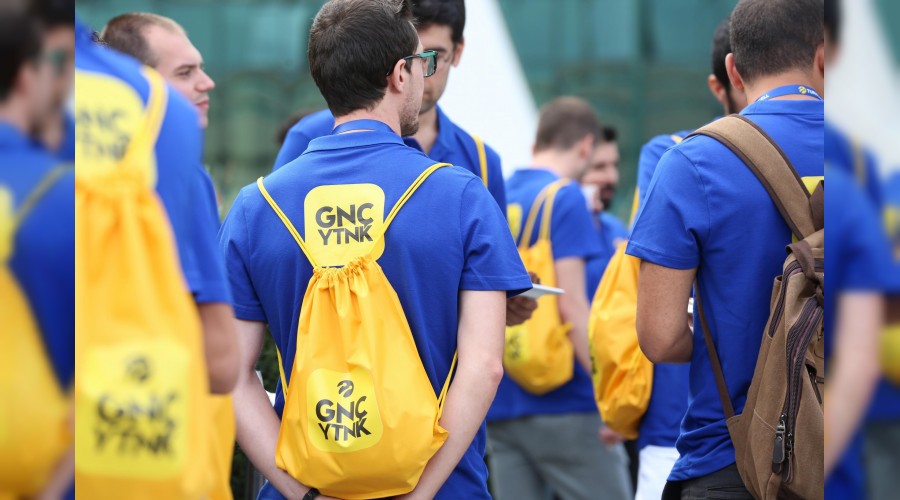 Gen�ler i� hayat�na Turkcell'le ba�l�yor