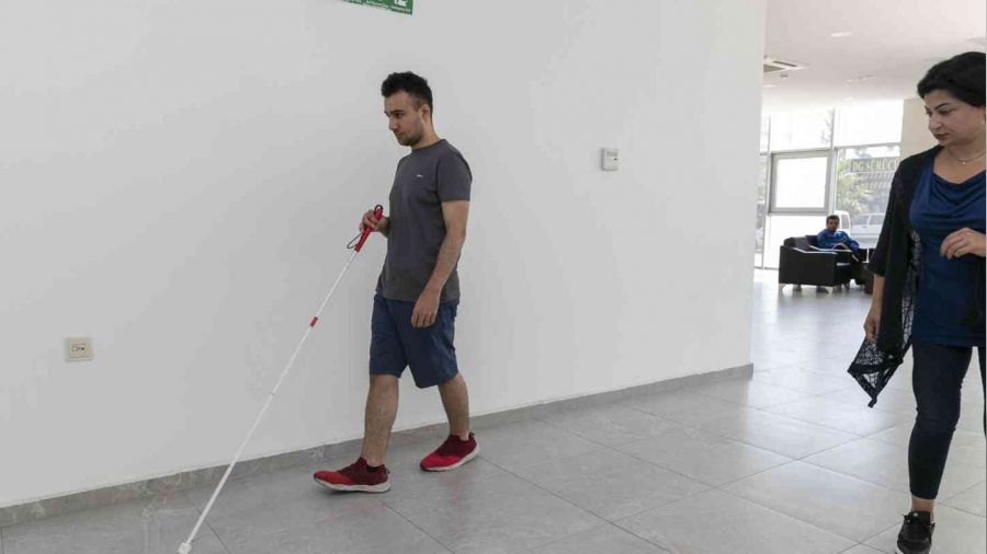 Görme engelli bireylere 'bağımsız hareket becerileri' kursu