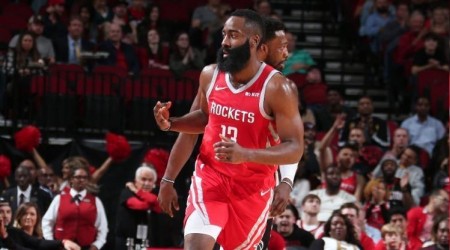 Harden, Rockets 'ı taşıyor