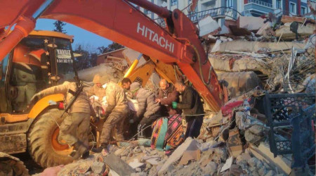 İslahiye'de 4 yaşındaki çocuk sağ çıkarıldı