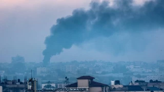 İsrail, Gazze'de sivillerin sığındığı okulu hedef alarak en az 56 Filistinliyi öldürdü