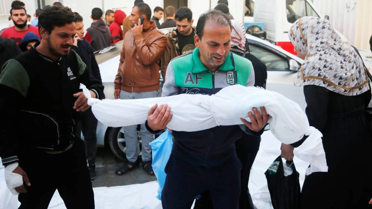 İsrail'in 7 Ekim'den bu yana Gazze'de öldürdüğü çocuk sayısı 8 bini aştı