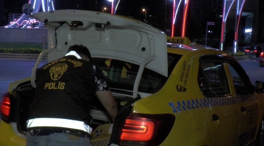 �stanbul'da 166 noktada asayi� uygulamas� yap�ld�
