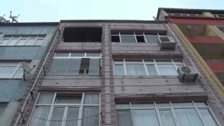 �stanbul'da vah�et! E�ini �ld�r�p evi ate�e verdi