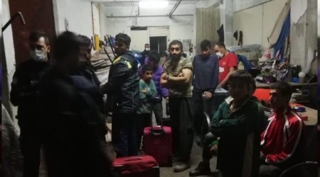 Kağıt toplama atölyesinden 46 kaçak göçmen çıktı
