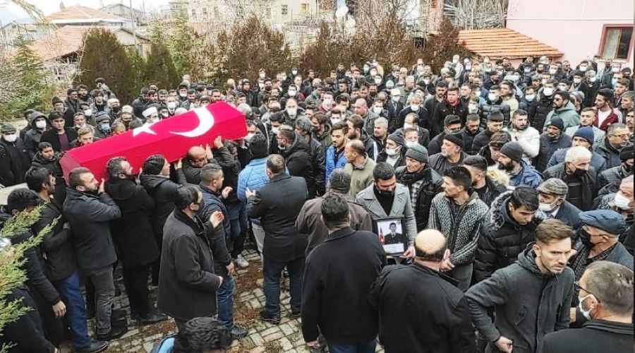 Kazada ağır yaralanan uzman onbaşı hayatını kaybetti