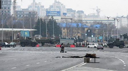 Kazakistan'da büyük gözaltı dalgası
